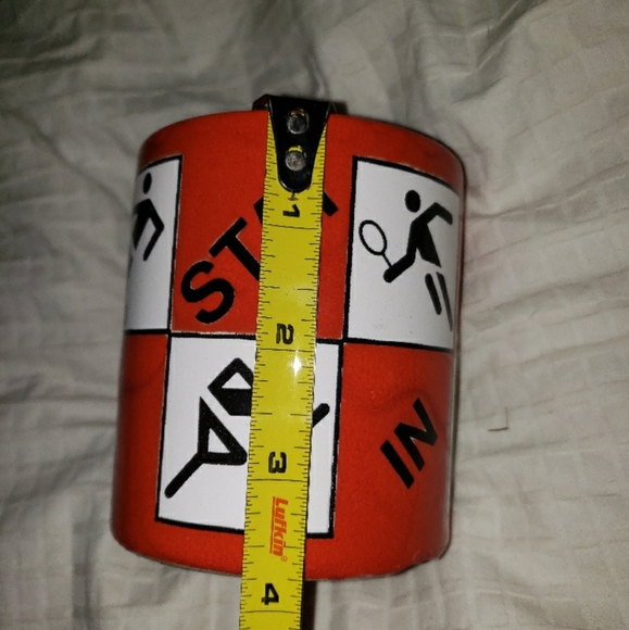 Red Geometric Design Mug - Picture 5 of 7